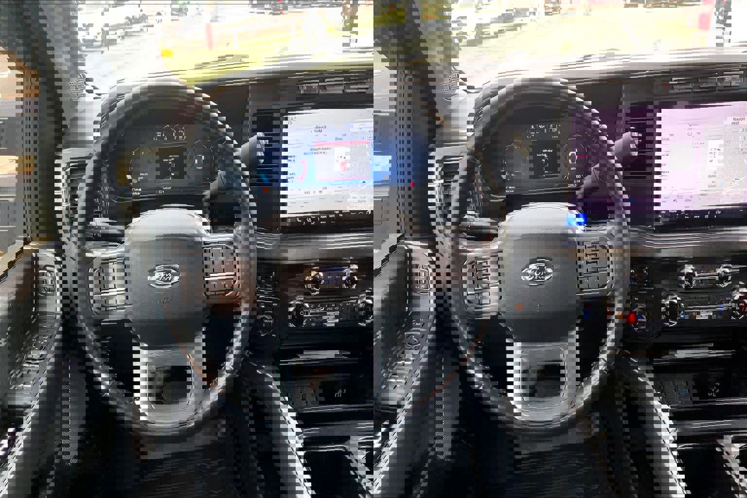 Certified 2023 Ford F250 Lariat w/ Sport Appearance Package image 5