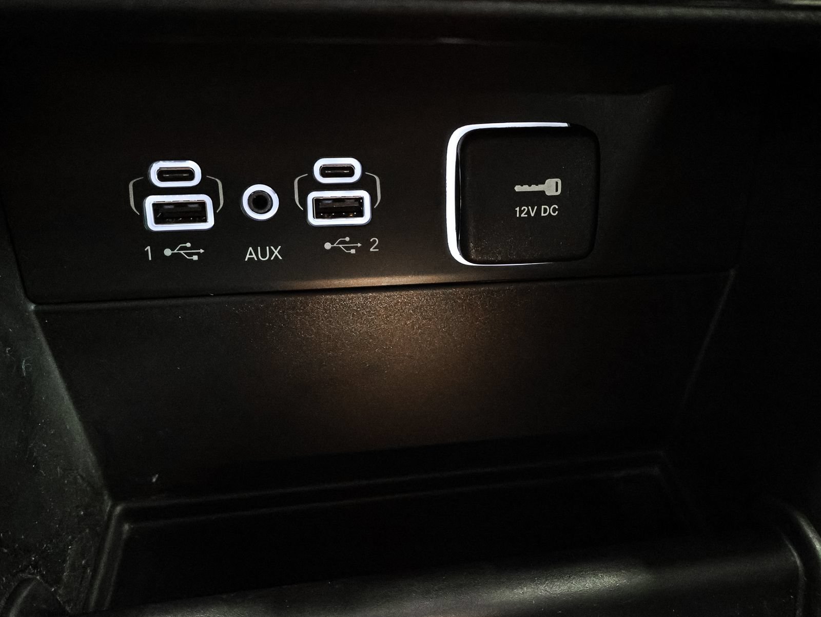 Used 2023 Jeep Grand Cherokee Limited AWD/4WD image 27