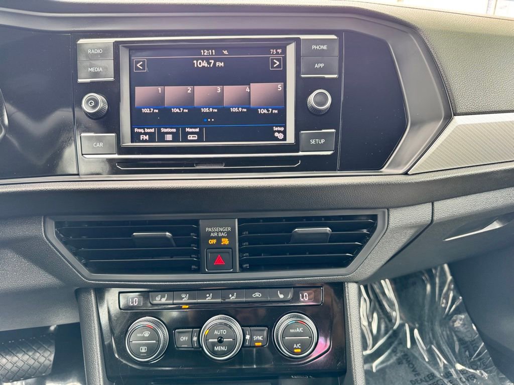 Used 2019 Volkswagen Jetta R-Line w/ R-Line Cold Weather Package FWD image 34