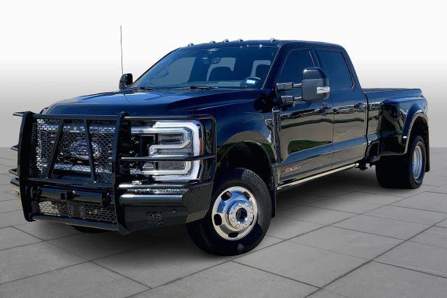Certified 2025 Ford F350 Platinum image 1