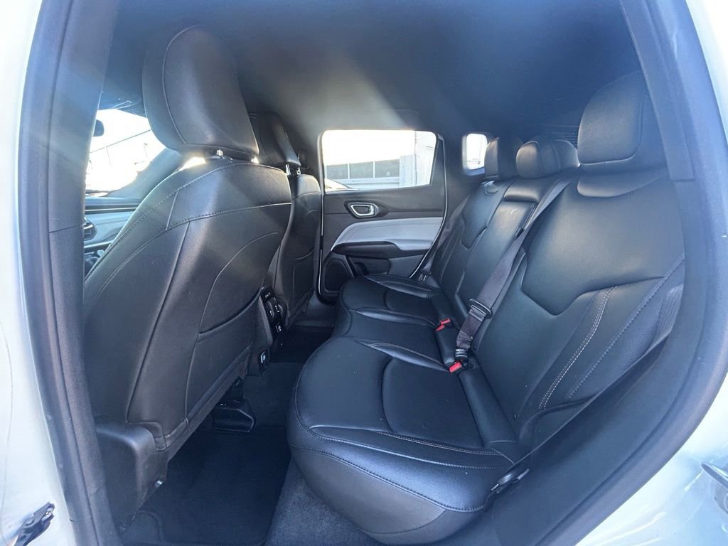 Used 2024 Jeep Compass Limited image 32