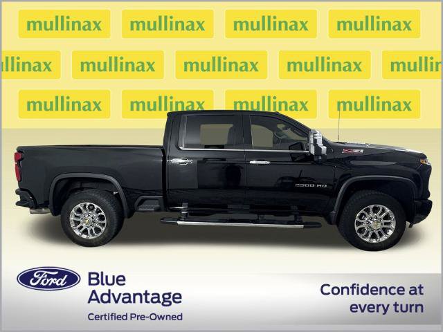 Used 2024 Chevrolet Silverado 2500 LTZ w/ LTZ Plus Package AWD/4WD image 2