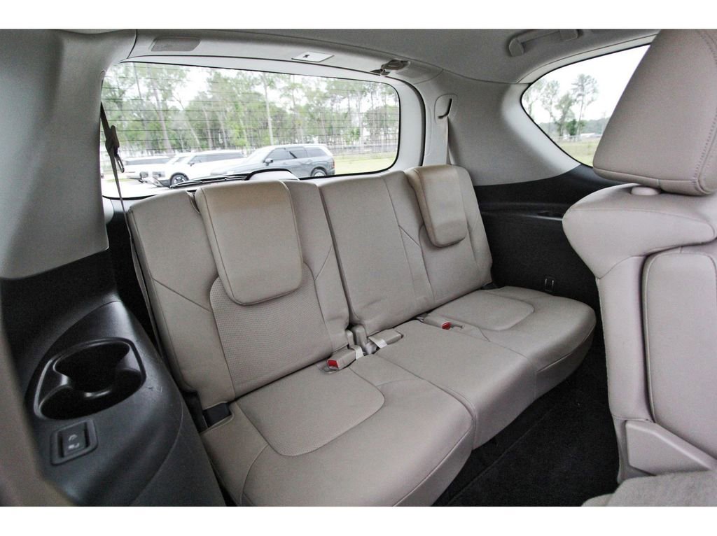 Used 2020 Nissan Armada SL w/ Premium Package image 11