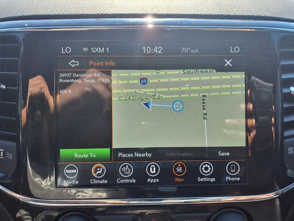 Used 2021 Jeep Grand Cherokee Laredo X image 4