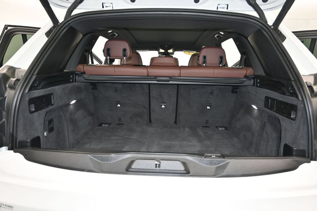 Used 2025 BMW X5 xDrive40i AWD/4WD image 11