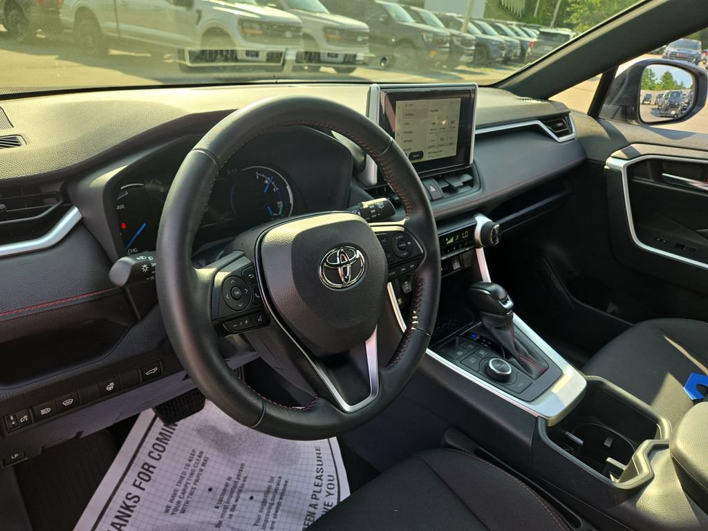 Used 2024 Toyota RAV4 SE w/ Weather & Moonroof Package AWD/4WD image 7