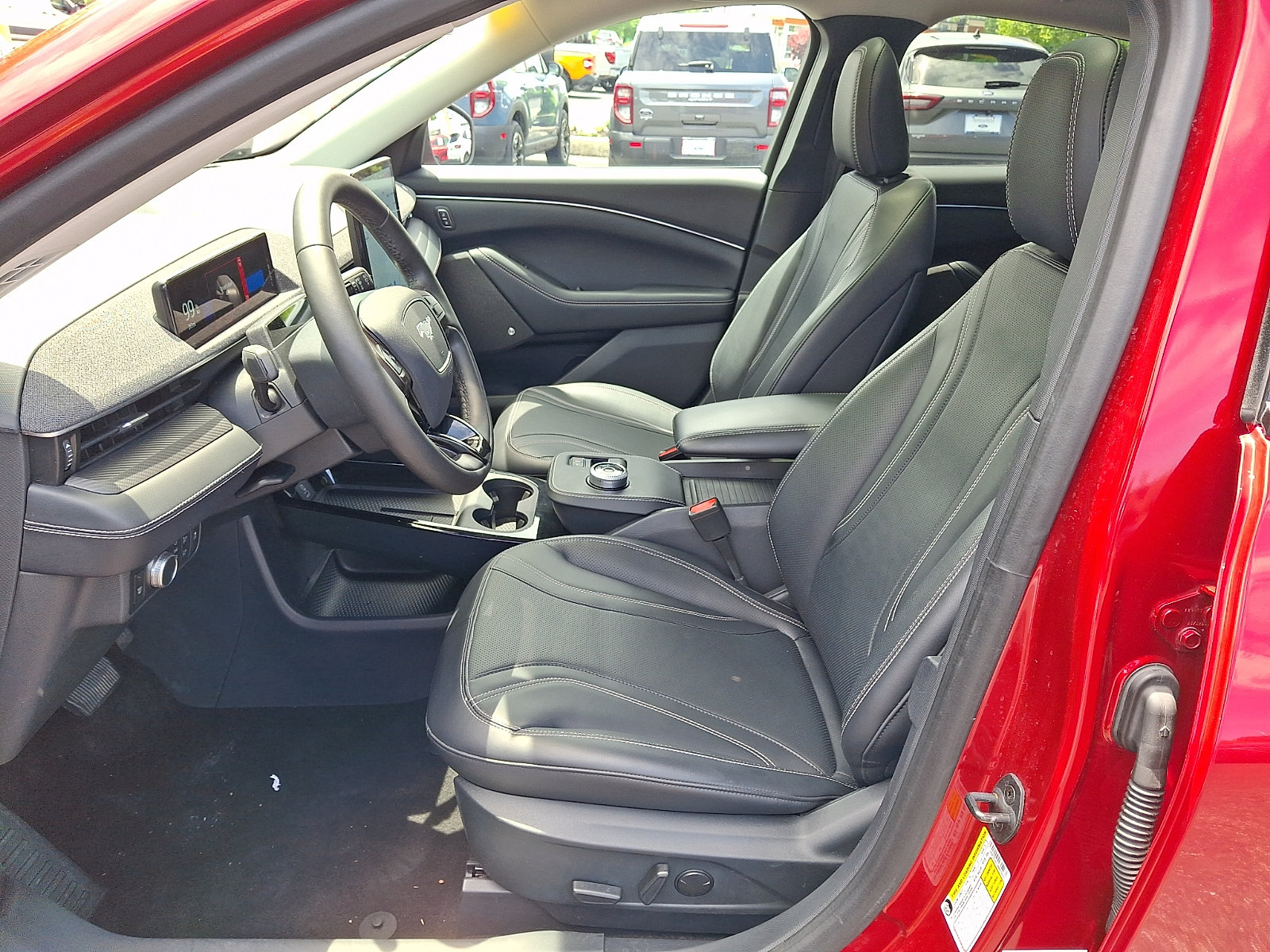Certified 2021 Ford Mustang Mach-E Premium AWD/4WD image 14