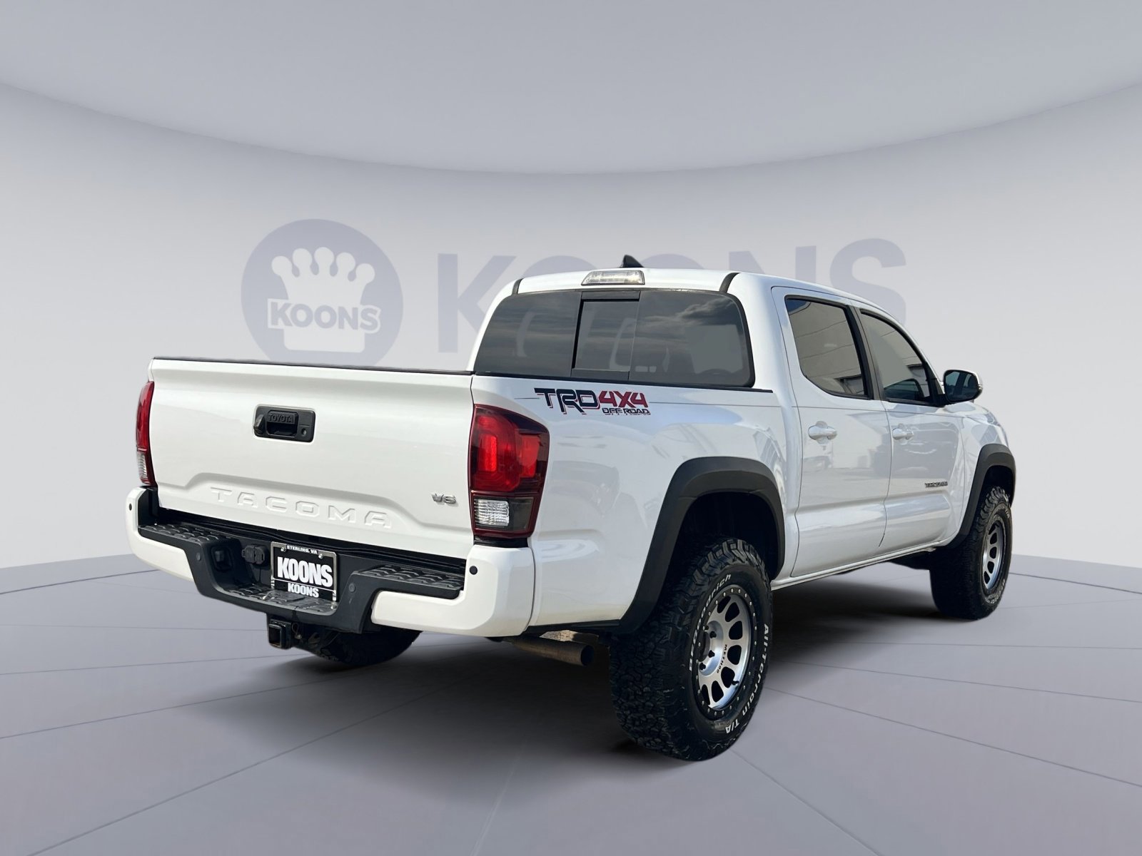 Used 2019 Toyota Tacoma TRD Off-Road w/ Technology Package image 5