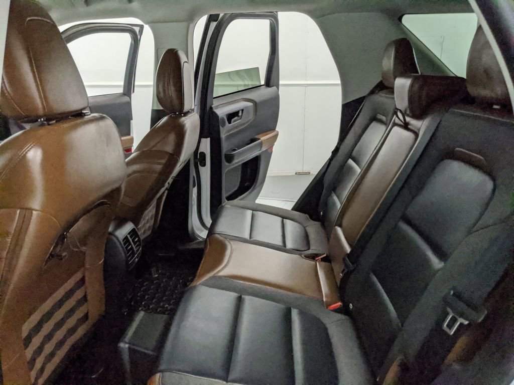 Certified 2023 Ford Bronco Sport Outer Banks w/ Tech Package image 17