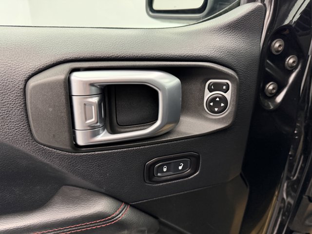 Used 2018 Jeep Wrangler Unlimited Rubicon w/ Safety Group AWD/4WD image 18