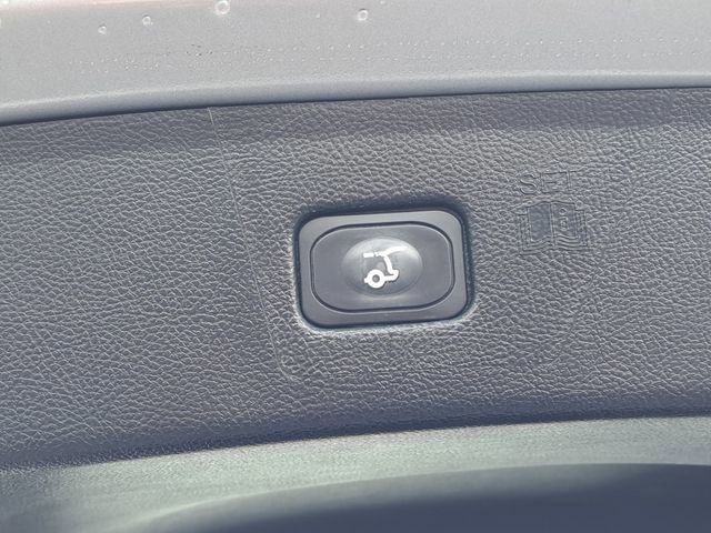 Certified 2024 Ford Edge SEL w/ Convenience Package image 32