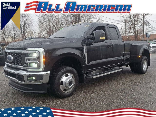 Certified 2023 Ford F350 Lariat image 1