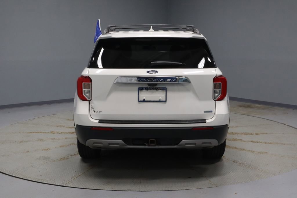 Certified 2020 Ford Explorer XLT w/ Equipment Group 202A image 10