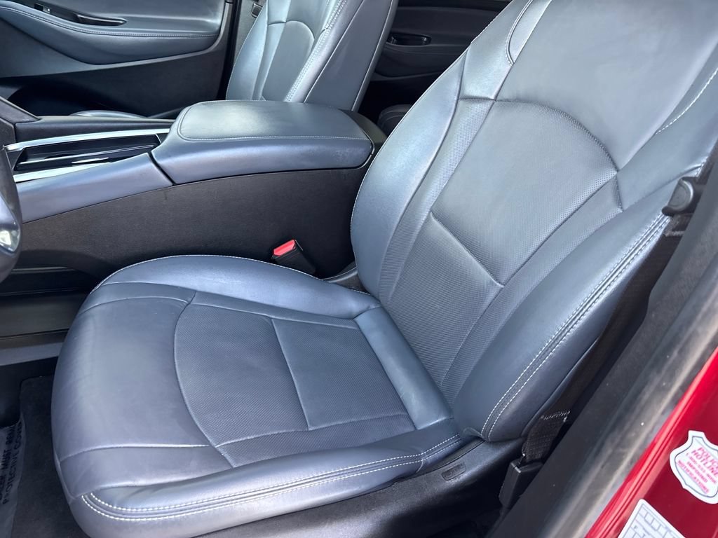 Used 2024 Buick Enclave Premium AWD/4WD image 22