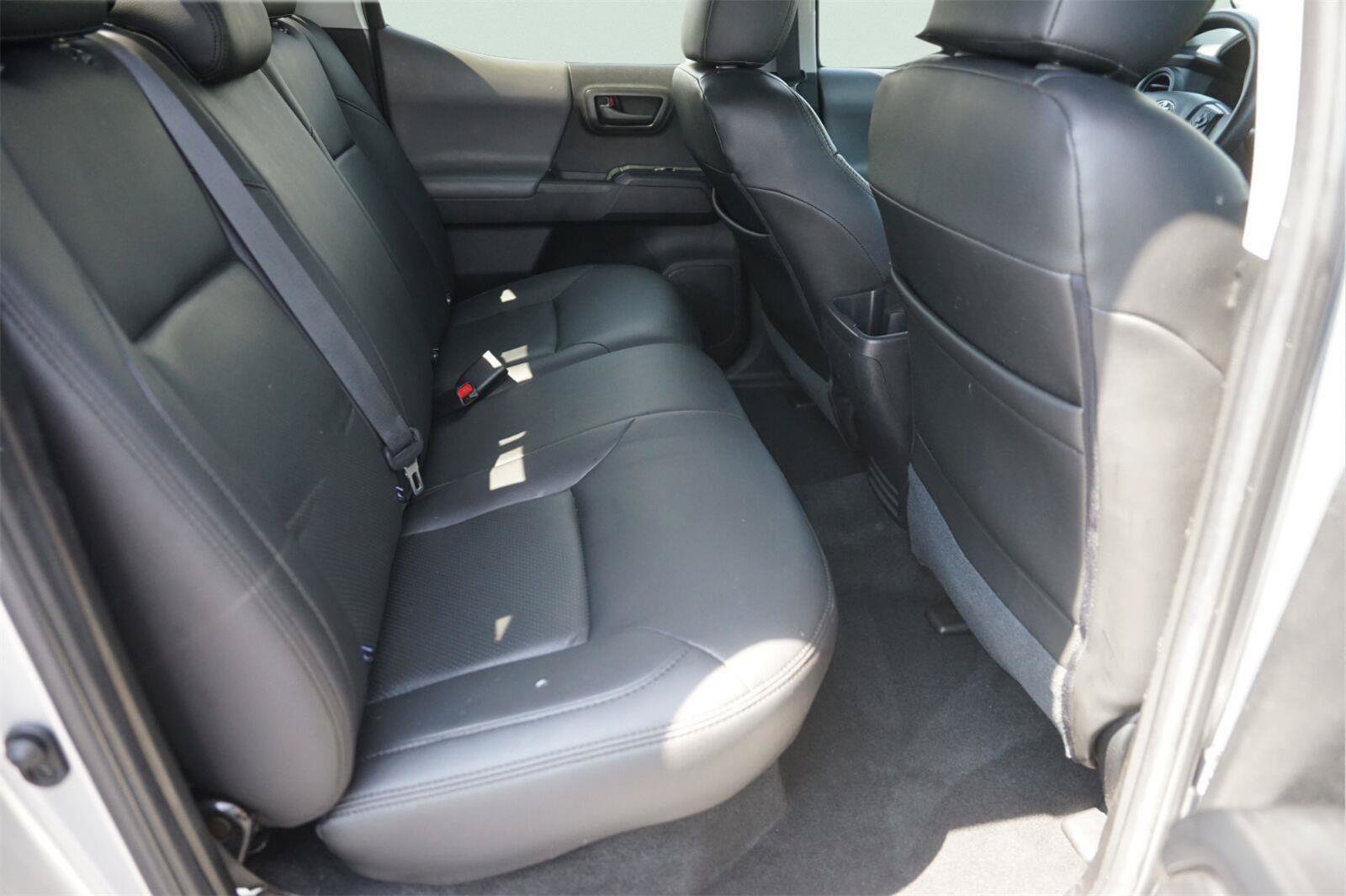 Used 2022 Toyota Tacoma SR AWD/4WD image 15