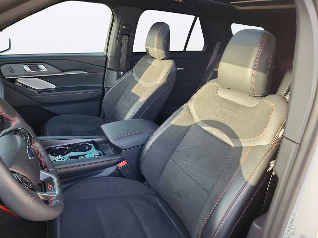 Certified 2025 Ford Explorer ST w/ Sun And Sound Package AWD/4WD image 10