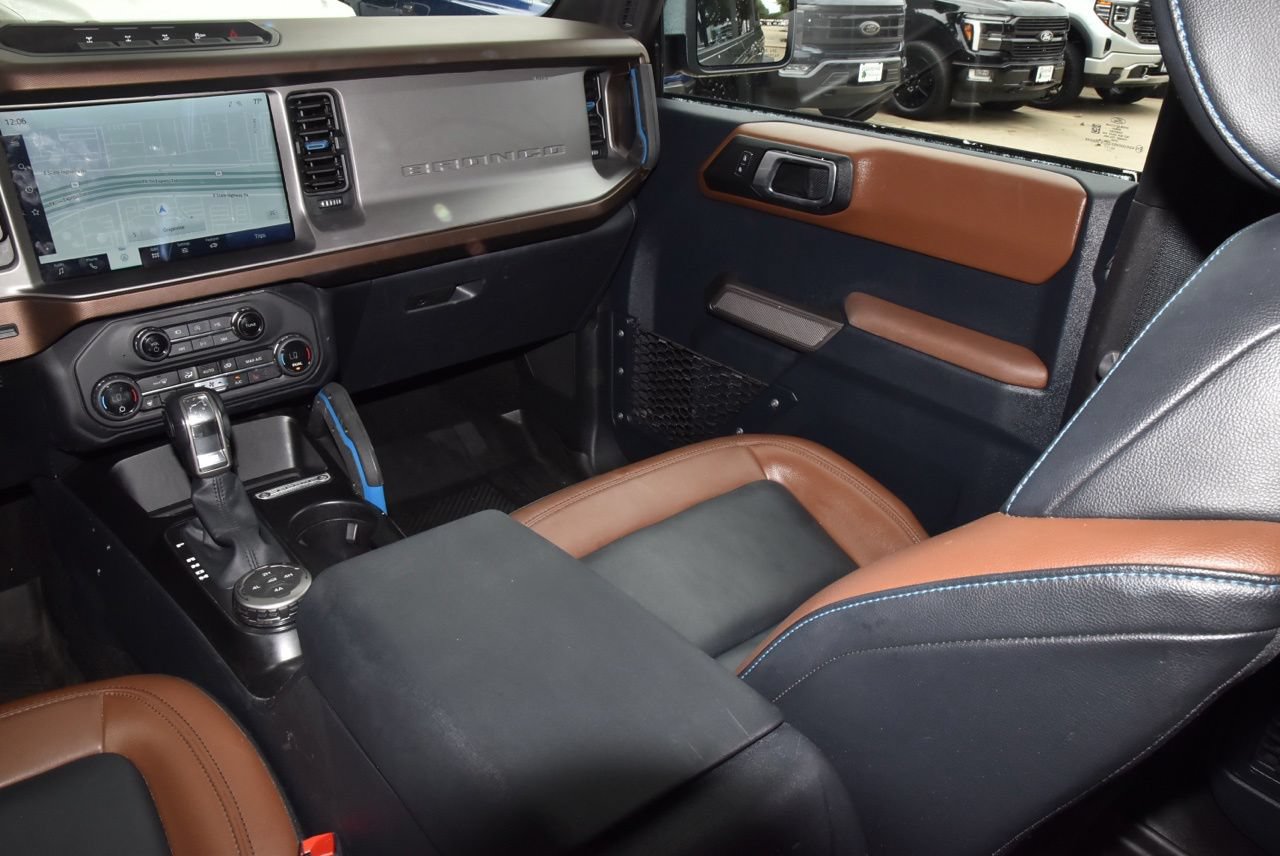 Certified 2023 Ford Bronco Outer Banks w/ Sasquatch Package AWD/4WD image 17