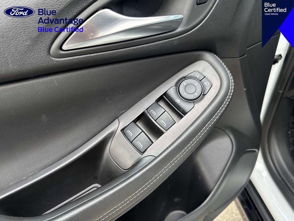 Used 2024 Buick Encore GX Sport Touring FWD image 22