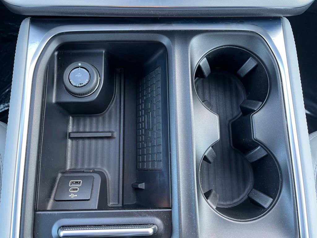 Certified 2025 Ford Expedition Max Platinum image 18