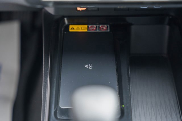 Used 2025 Toyota Camry LE image 29