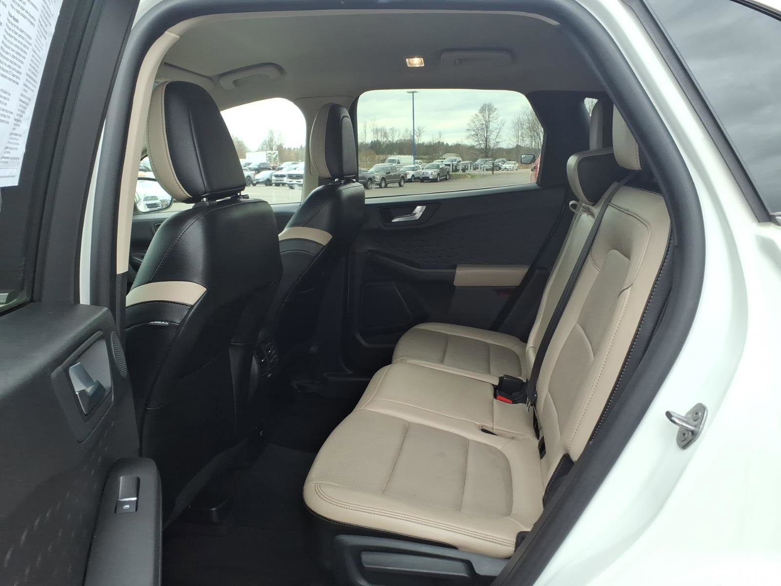 Certified 2020 Ford Escape Titanium AWD/4WD image 11