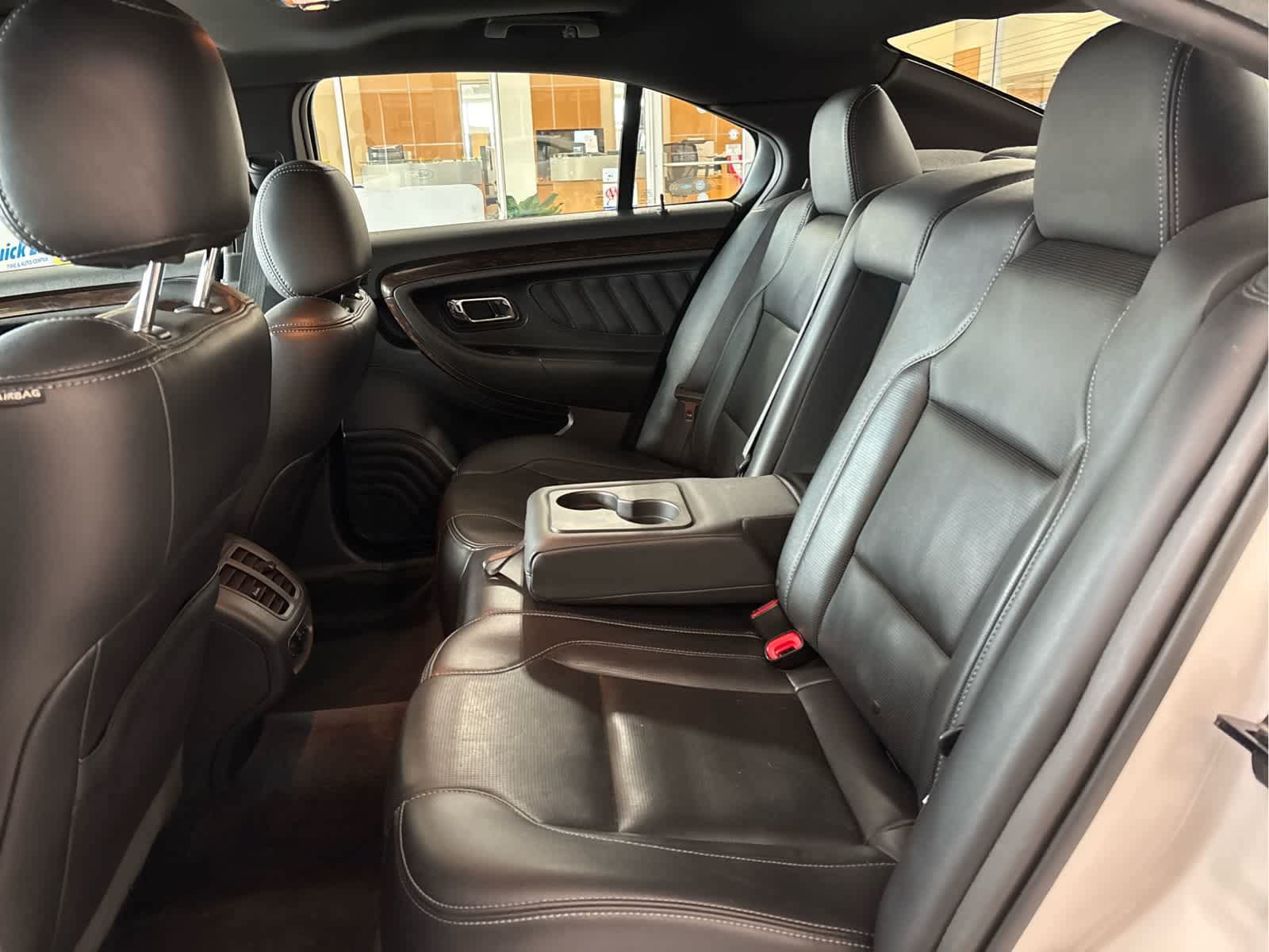 Certified 2018 Ford Taurus Limited AWD/4WD image 33