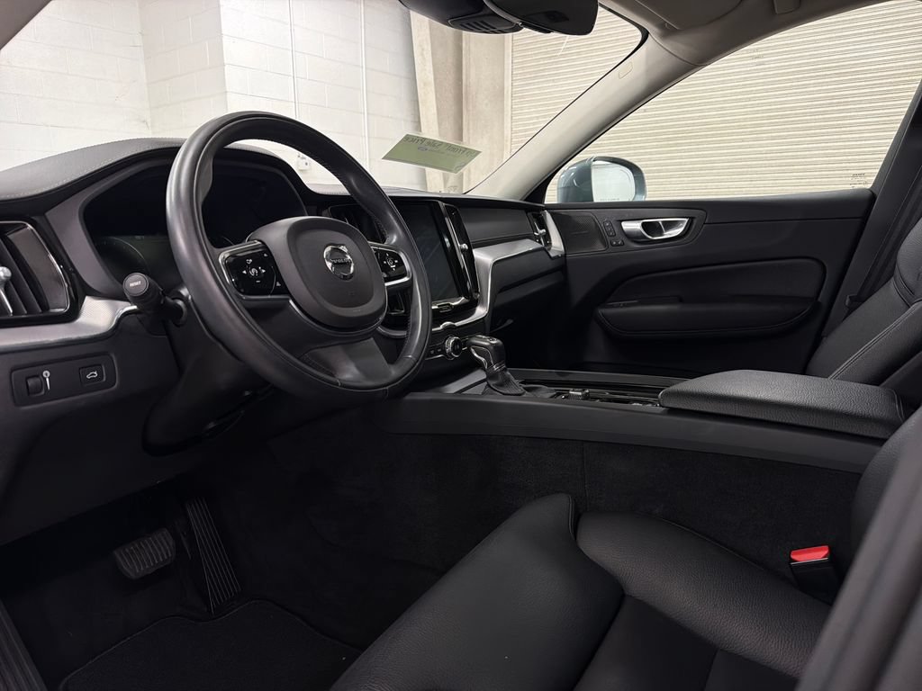 Used 2019 Volvo XC60 T5 Inscription w/ Protection Package Premier FWD image 5