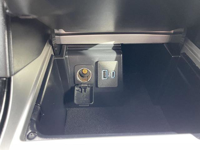 Certified 2023 Ford Explorer ST-Line w/ Class IV Trailer Tow Package image 31