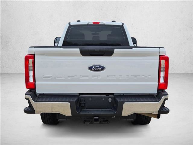 Certified 2023 Ford F250 XL w/ FX4 Off-Road Package image 4