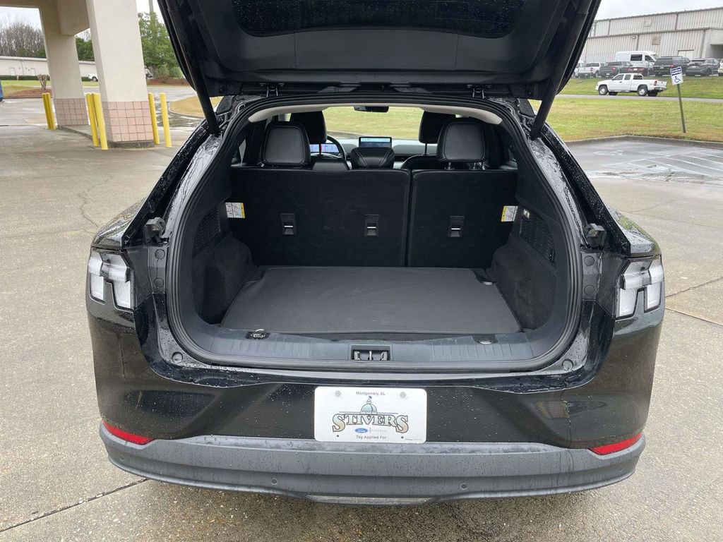 Certified 2021 Ford Mustang Mach-E Select w/ Comfort/Appearance Package image 10