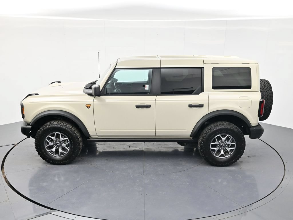 Certified 2025 Ford Bronco Badlands AWD/4WD image 45