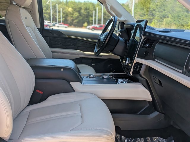 Certified 2024 Ford Expedition Max Platinum image 40