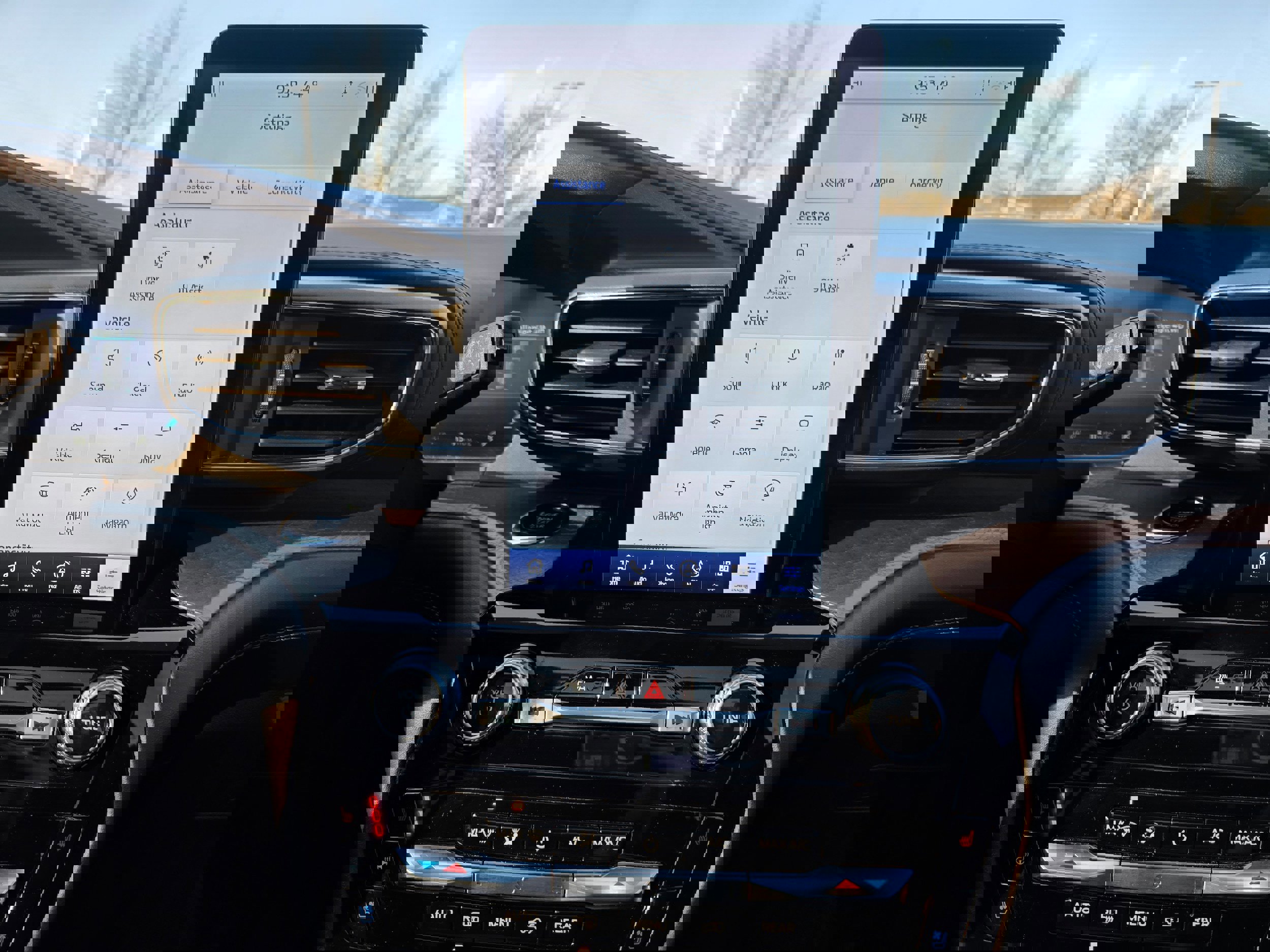 Certified 2023 Ford Explorer Platinum w/ Technology Package image 9