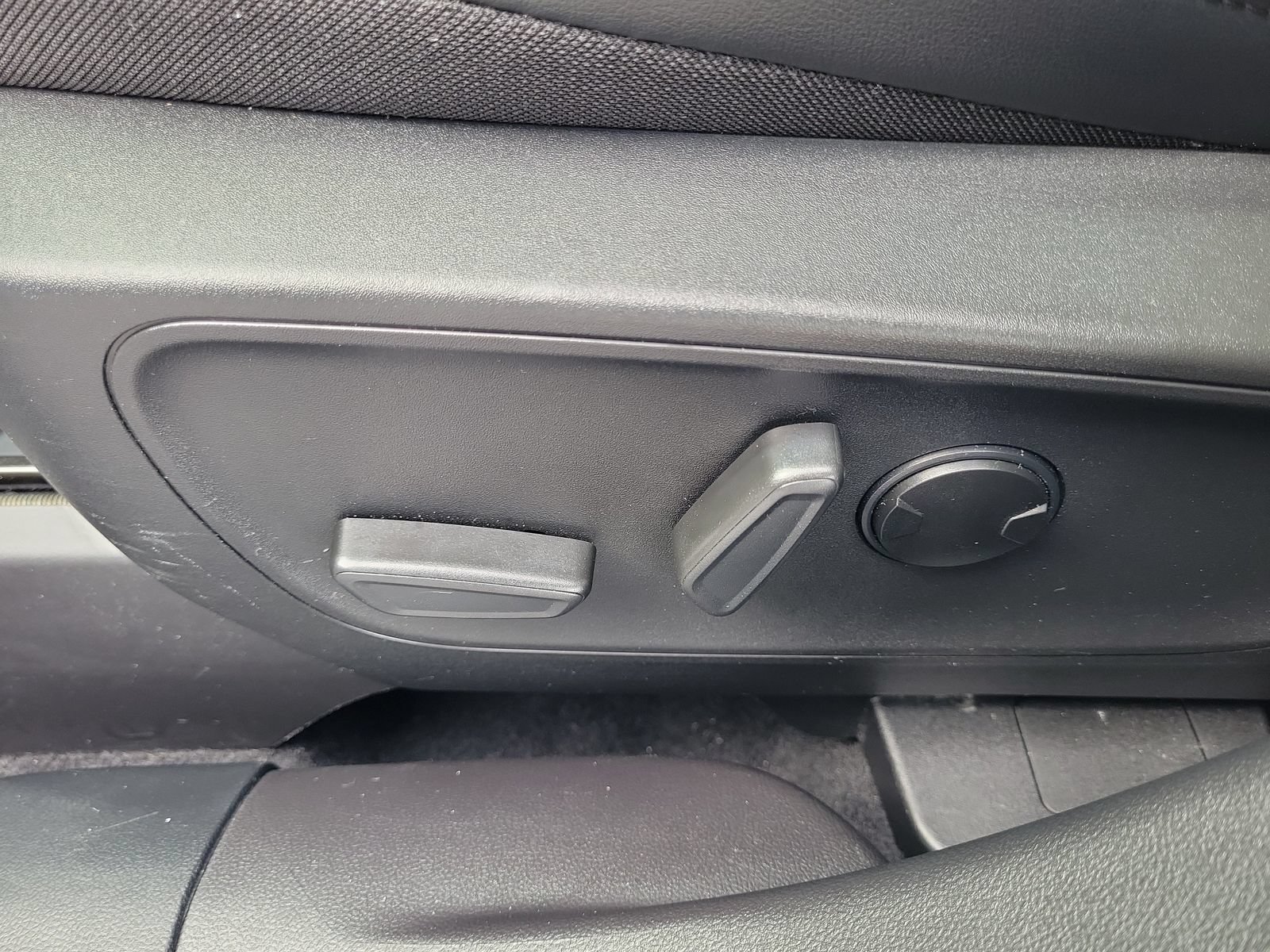 Certified 2023 Ford Escape ST-Line FWD image 18