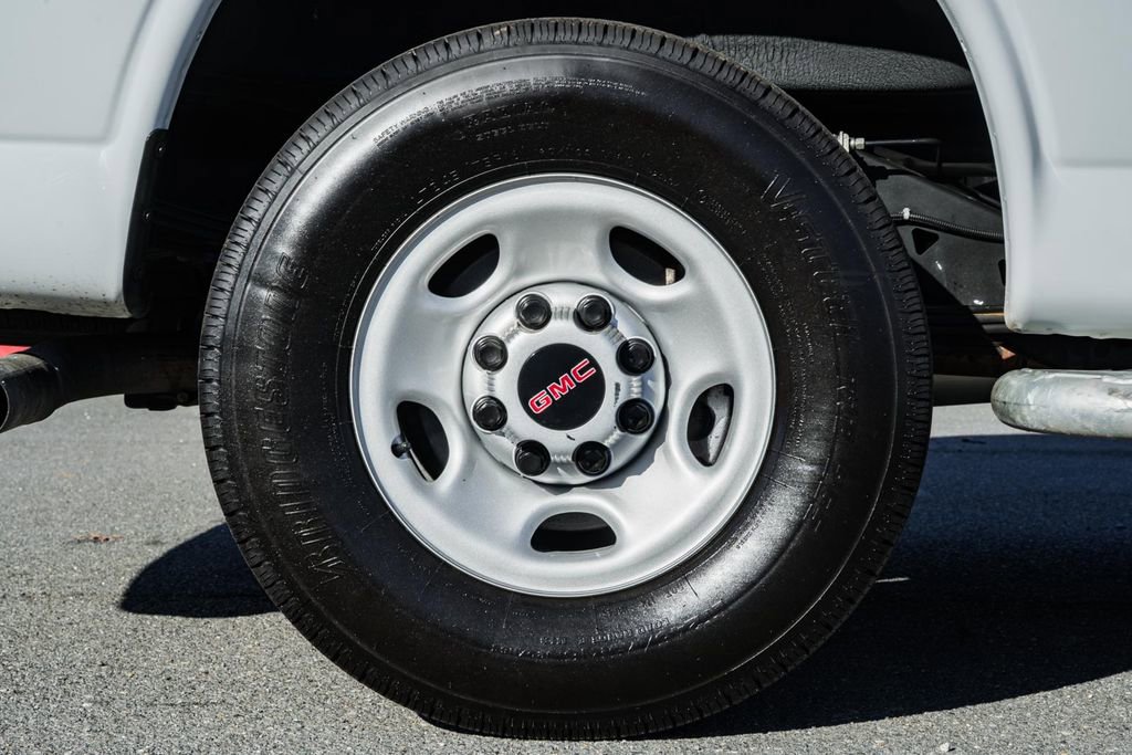 Used 2024 GMC Savana 2500 w/ Driver Convenience Package image 19