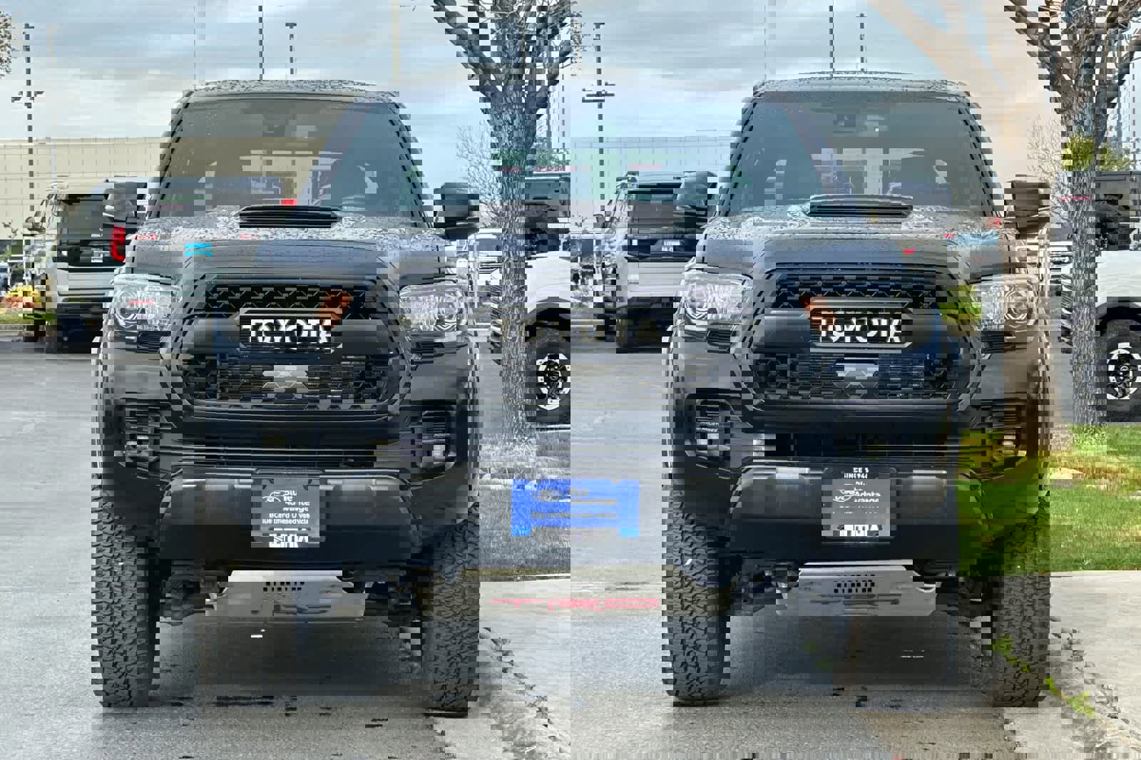 Used 2019 Toyota Tacoma TRD Pro AWD/4WD image 8