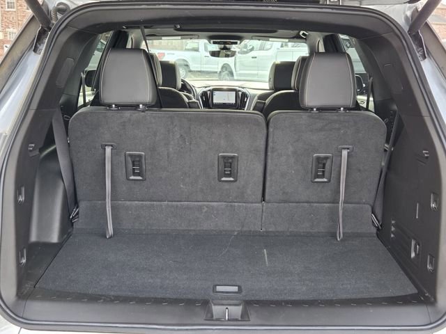 Used 2023 Chevrolet Traverse Premier image 14