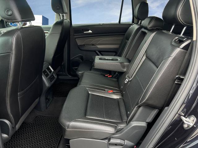 Used 2023 Volkswagen Atlas SEL AWD/4WD image 18