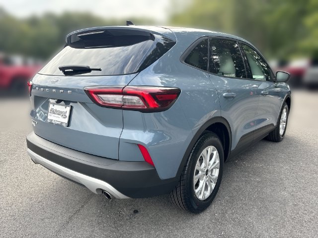 Certified 2025 Ford Escape Active FWD image 8