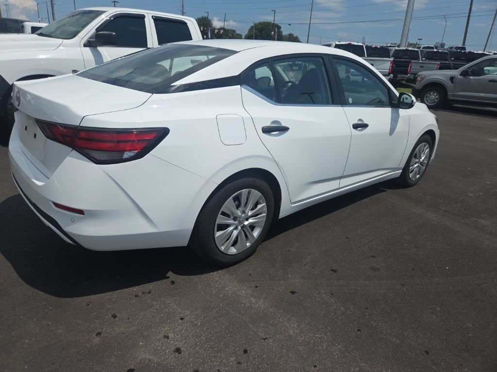 Used 2025 Nissan Sentra S FWD image 7