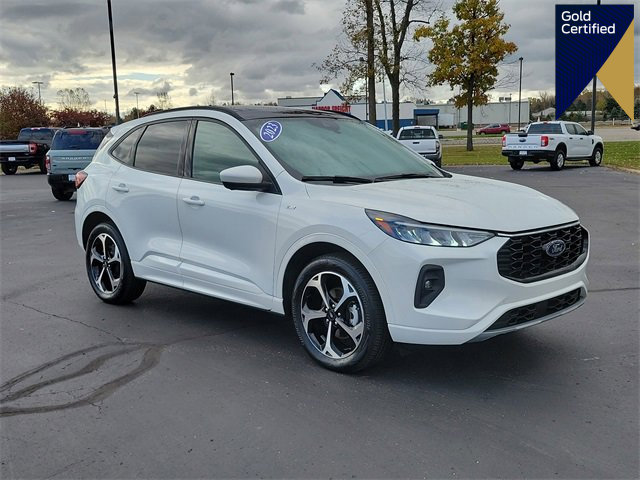 Certified 2023 Ford Escape ST-Line Select w/ Tech Pack #2 image 1