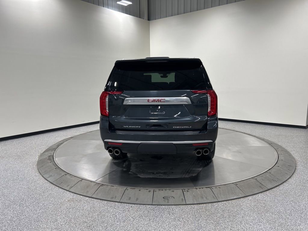Used 2021 GMC Yukon Denali w/ Denali Premium Package image 4