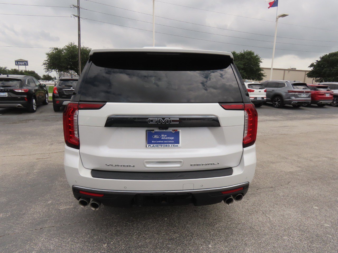 Used 2023 GMC Yukon XL Denali Ultimate AWD/4WD image 11