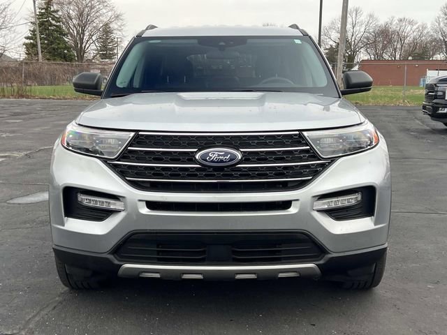 Certified 2024 Ford Explorer XLT w/ Equipment Group 202A image 8