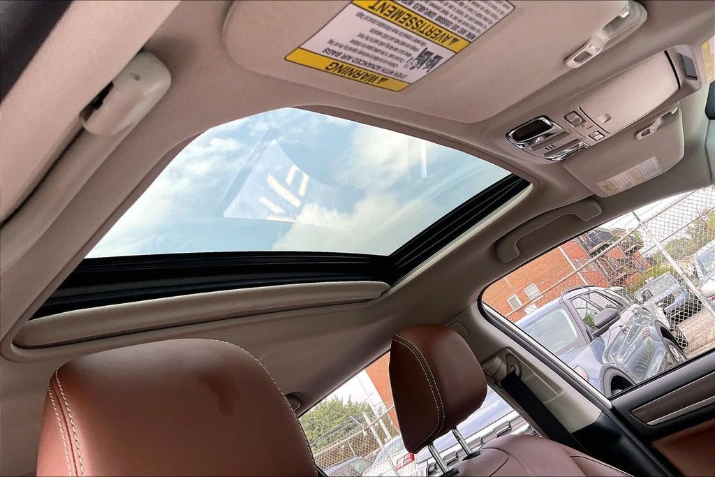 Used 2019 Subaru Outback 2.5i Touring AWD/4WD image 21