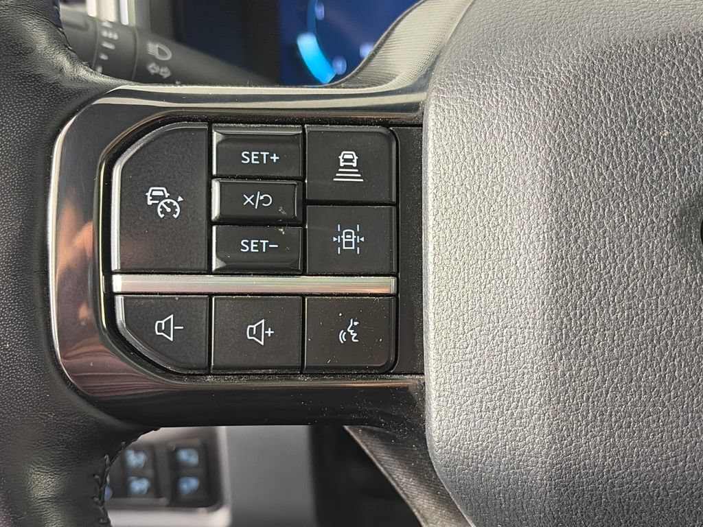 Certified 2025 Ford F250 Platinum AWD/4WD image 17