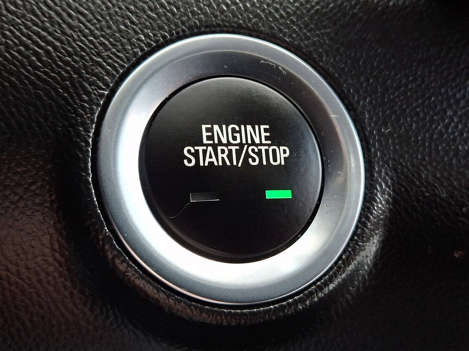 Used 2023 GMC Terrain SLE w/ Driver Convenience Package image 33