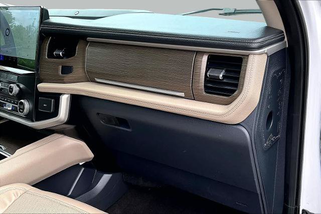 Certified 2023 Ford Expedition Limited AWD/4WD image 19