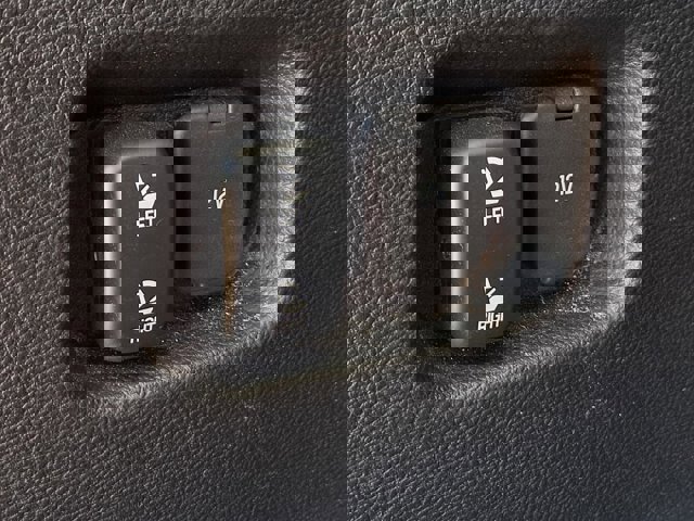 Certified 2024 Ford Edge ST-Line image 28