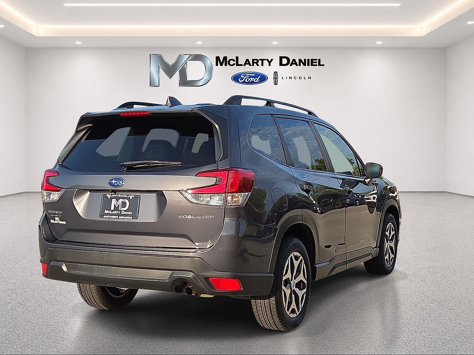 Used 2021 Subaru Forester Premium AWD/4WD image 5